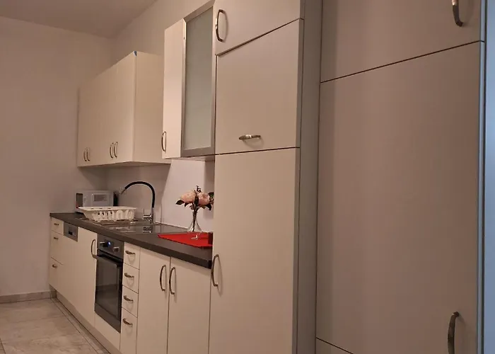 Donau Zentrum W Apartamento